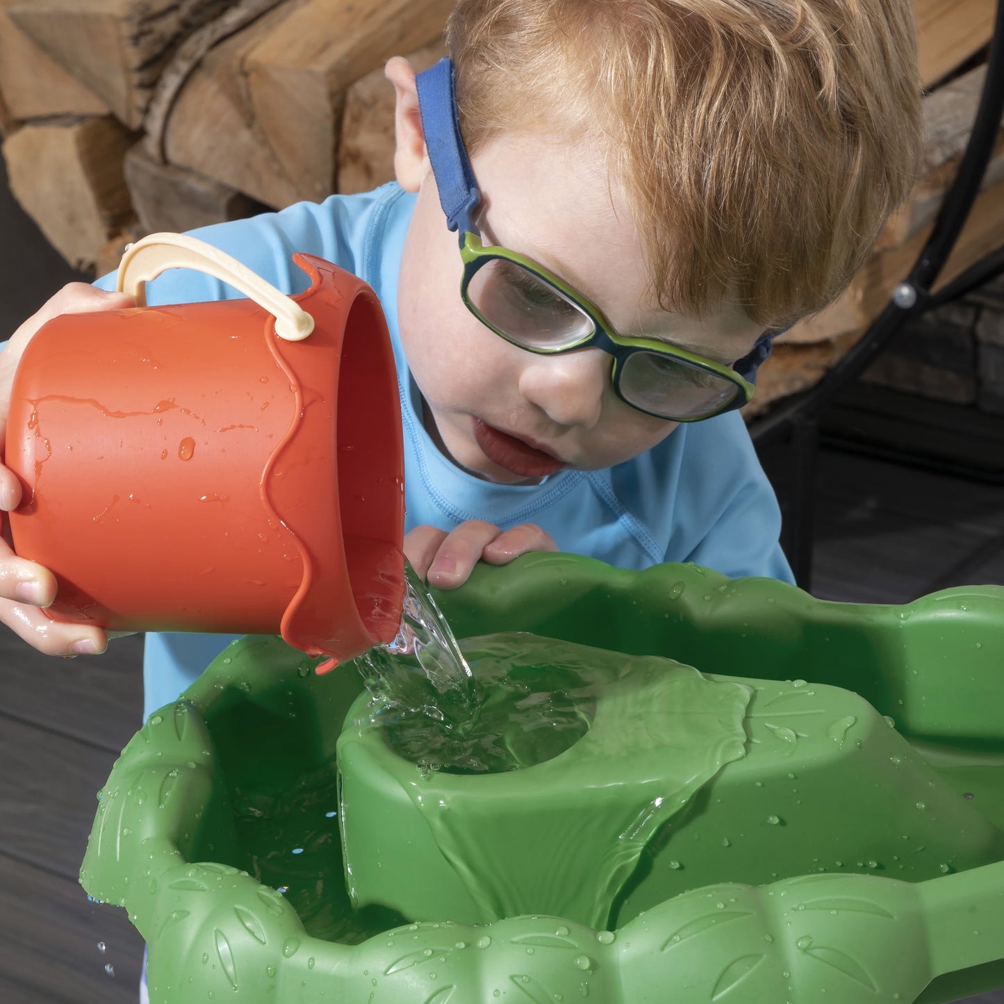 Step2 Dino Showers Multi-color Plastic Water Table for Toddlers with 13-Piece Playset