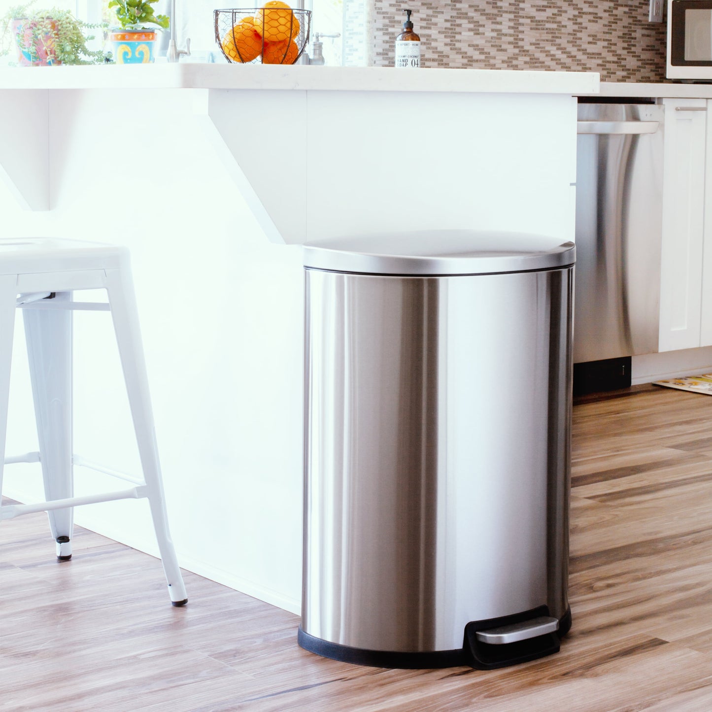 Qualiazero 13.2 Gallon Trash Can, D-Shape Step On Kitchen Trash Can, Stainless Steel