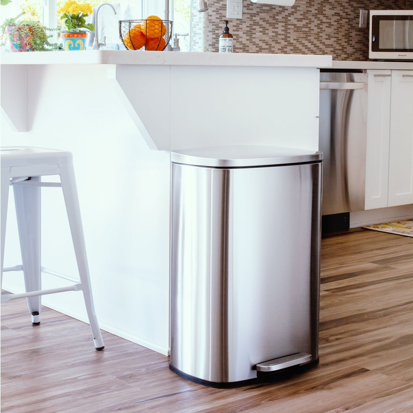 Qualiazero 13.2 Gallon Trash Can, Rectangular Step On Kitchen Trash Can, Silver